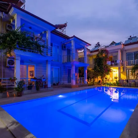 Salazzo Calis Otel 4*